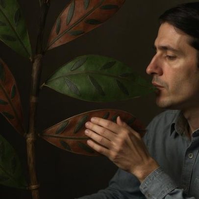 Exposição no MAC revela obra e trajetória de Gilvan Samico
