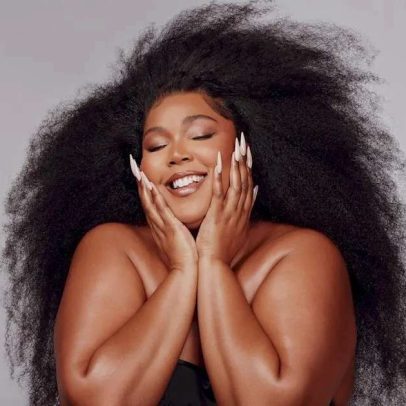Lizzo não aceita acordo com dançarinas que a acusaram de assédio