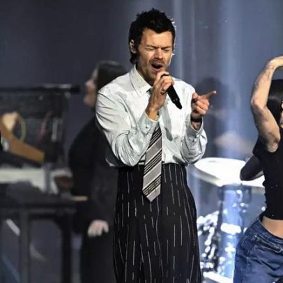 Fãs de Harry Styles criticam estrutura do show por obstruir visão da pista