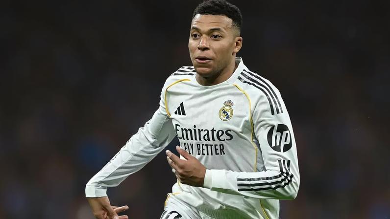 Mbappé durante partida do Real Madrid