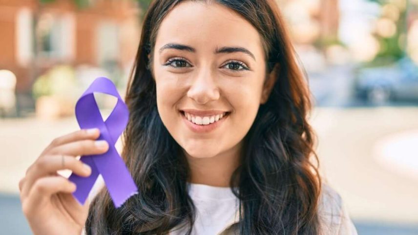 As manifestações da doença podem afetar o trabalho, a vida social e o emocional dos pacientes