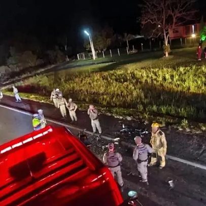 Acidente entre carro e viatura da BM RS-287 deixa mulher morta e cinco feridos