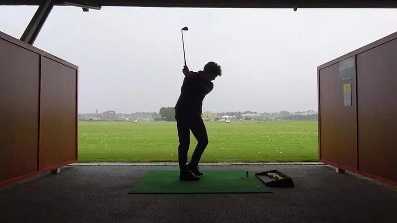 Na Escócia, o golfe vai além de uma simples atividade esportiva. Ao longo dos séculos, ajudou a formar parte da identidade nacional, atraindo visitantes e consolidando-se como tradição de enorme prestígio.