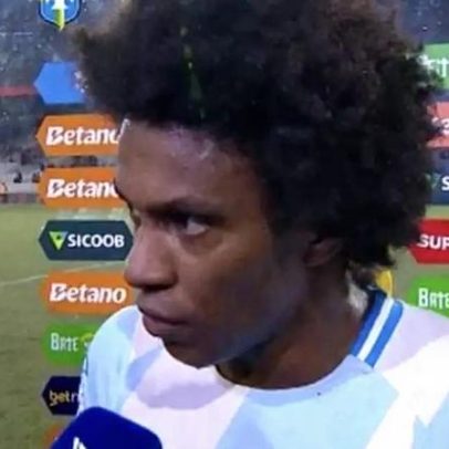 Willian valoriza ponto do Grêmio em Curitiba