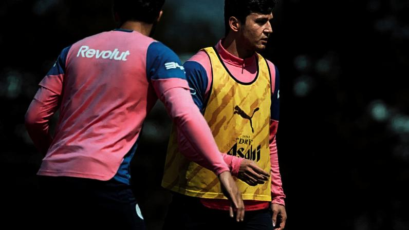 Jogadores do Manchester City durante treinamento da equipe / Jogada10