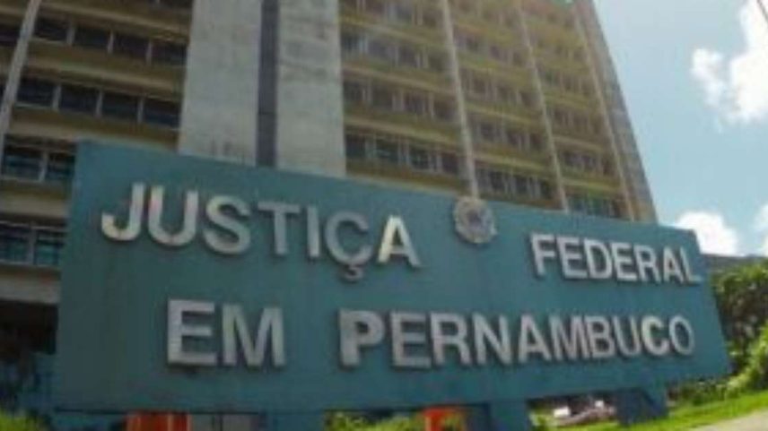 Prédio da Justiça Federal em Pernambuco.