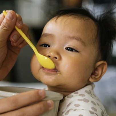 Dieta viral Baby GAPS traz riscos nutricionais para bebês, aponta estudo