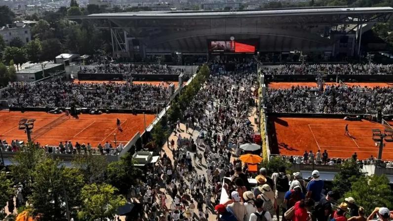 O complexo de Roland-Garros. Em Paris, em 28 de maio de 2026.