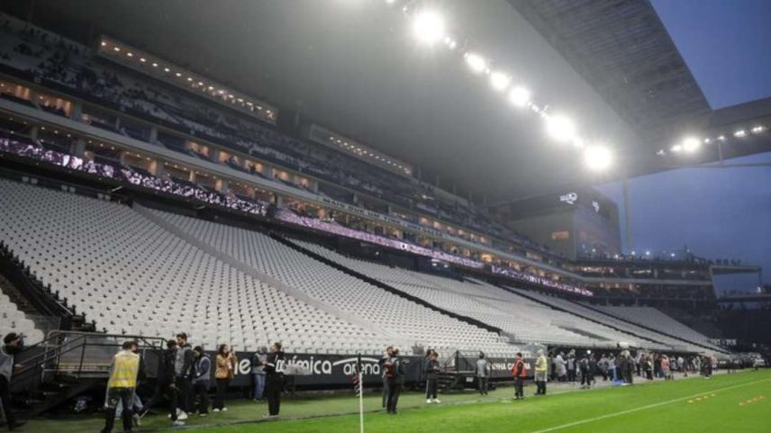 Neo Química Arena será palco de jogo entre Santos e Coritiba neste domingo.