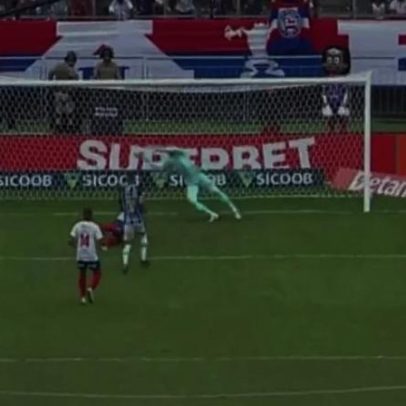 Web se rende a Weverton após milagres contra Bahia e pede Copa