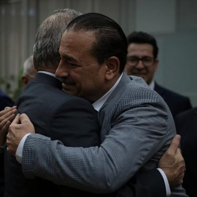 Trump diz acordo com Irã está quase pronto; Estreito de Hormuz pode abrir