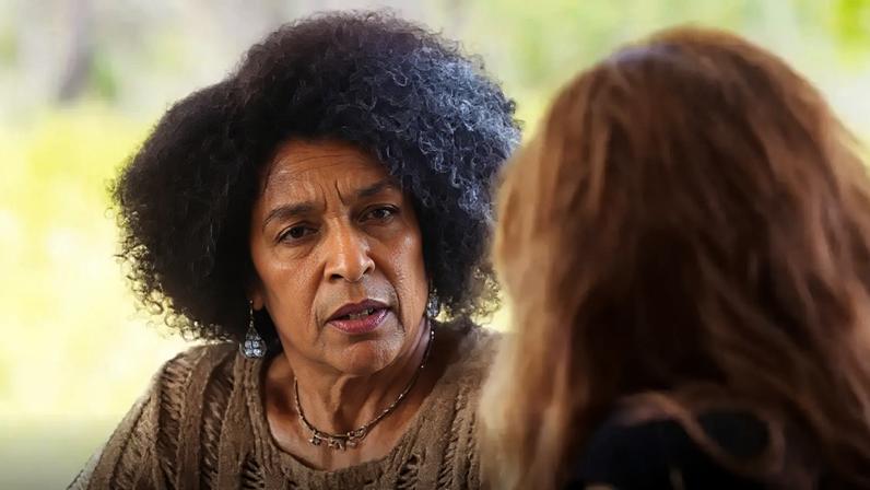 Elisa Lucinda como Zuzu em 'Coração Acelerado', novela das 19h da Globo