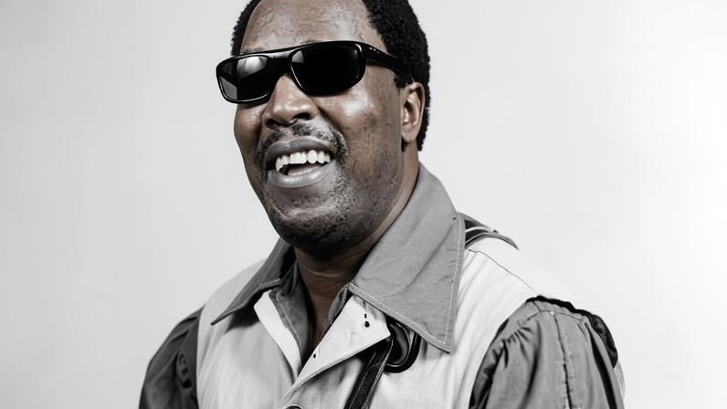 Clarence Carter, estrela do soul americano, morre aos 90 anos