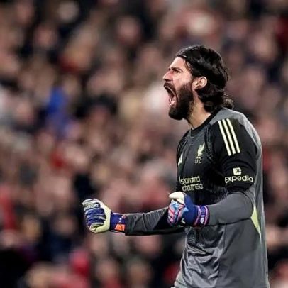 Ancelotti cita física de Alisson e privilegia experiência entre goleiros