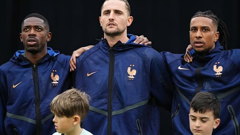 Mbappé e Olise são destaques do ataque da seleção francesa –