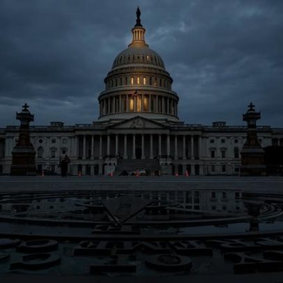 GOP retira medida para encerrar guerra com Irã por falta de votos