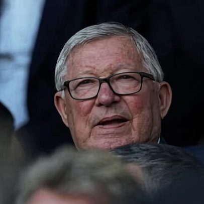 Sir Alex Ferguson é levado ao hospital antes do Manchester United x Liverpool