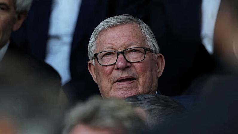 Sir Alex Ferguson é levado ao hospital antes do Manchester United x Liverpool