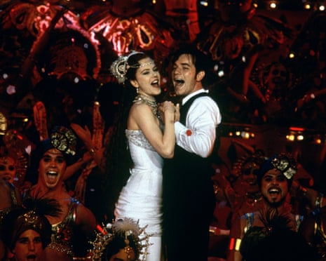 Moulin Rouge completa 25 anos com relatos do elenco sobre bastidores e lesões