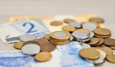 23% guardam dinheiro regularmente, retrato da reserva financeira