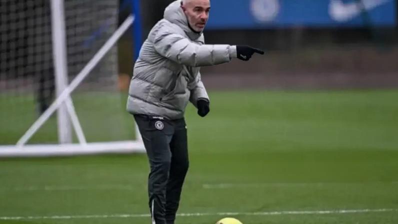 Enzo Maresca durante treinamento do Chelsea / Jogada10