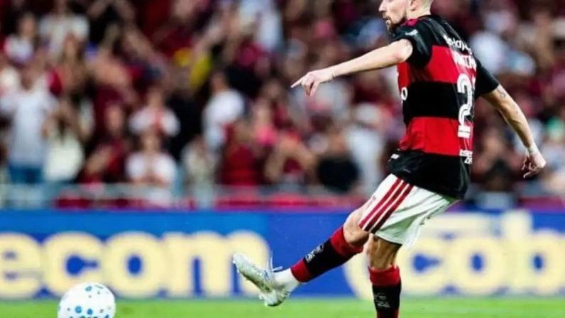 Jorginho sofre fratura no dedão do pé direito durante derrota sobre o Palmeiras –