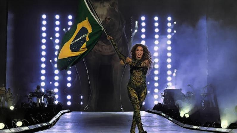 Vários veículos destacaram a relação antiga da cantora colombiana com o Brasil