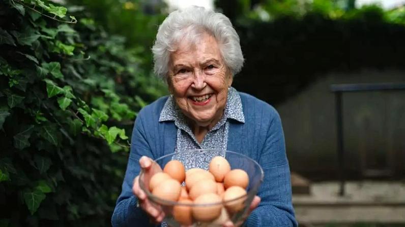 O ovo é um alimento nutritivo e benéfico para os idosos