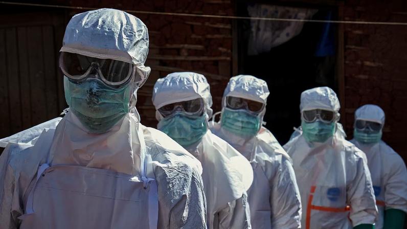 Suspeita de Ebola leva homem à internação no Brasil sob investigação