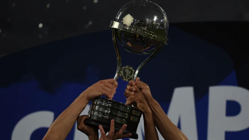 troféu; taça; Copa Sul-Americana — Foto: Staff Images/ CONMEBOL
