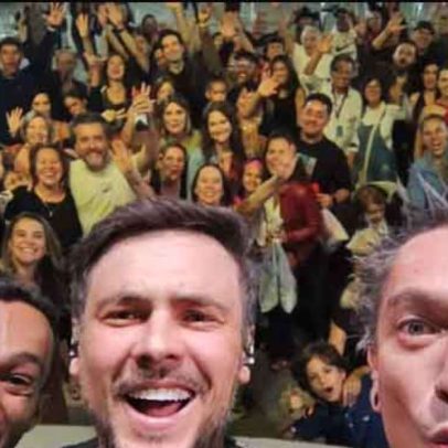 Sérgio Guizé completa 46 anos e aposta na carreira musical com nova banda