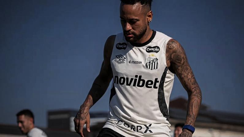 Neymar durante treino do Santos, no CT Rei Pelé – Fotos: Raul Baretta/Santos