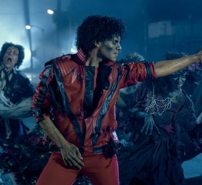 Como a imagem manchada de Michael Jackson está sendo cuidadosamente rehabilitada