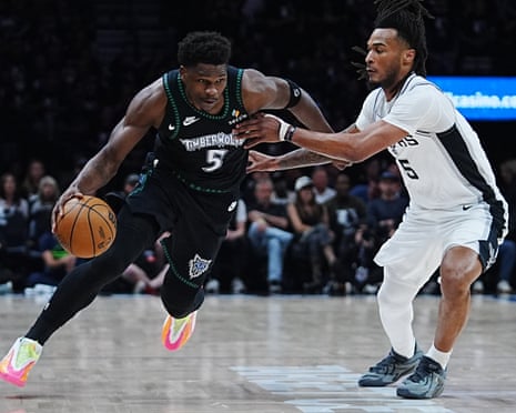 Elenco heterogêneo dos Timberwolves anima os playoffs da NBA