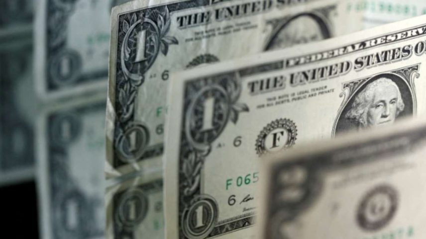 A última vez que o dólar esteve abaixo do valor desta sexta foi em 16 de janeiro de 2024