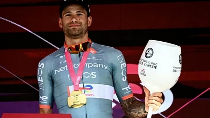 Filippo Ganna pulled out a storming time trial to win at a canter on stage 10 of the Giro d’Italia.