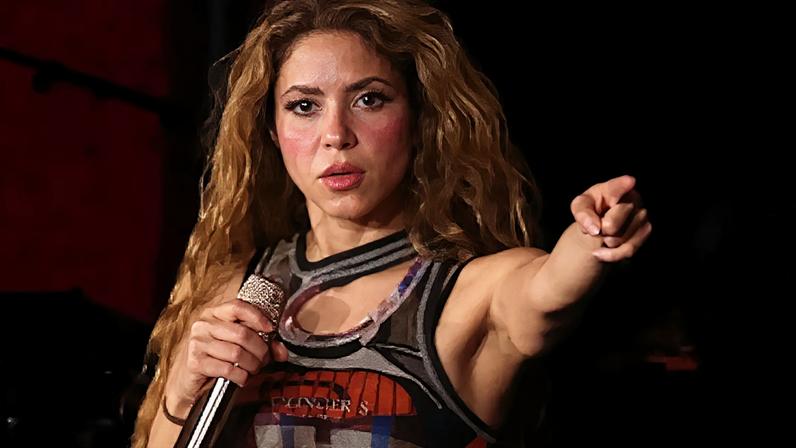 Shakira autoriza que a Globo passe o show ao vivo na TV.