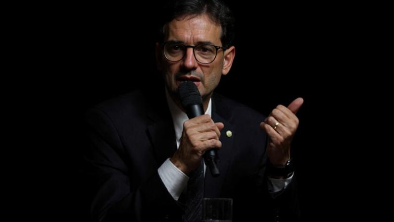 25.mai.26 - O deputado Leo Prates (Republicanos-BA), relator da comissão especial sobre o Fim da Escala 6x1