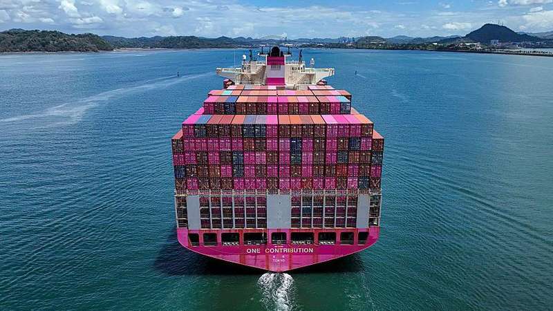 O canal do Panamá se transformou em uma rota marítima alternativa ao longo do estreito de Ormuz
