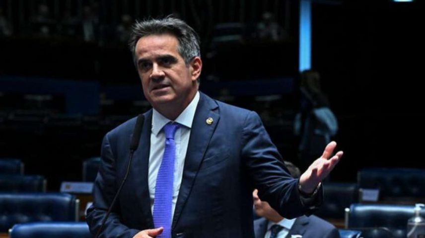 Senador Ciro Nogueira (PP-PI) teve avião bloqueado pela Anac