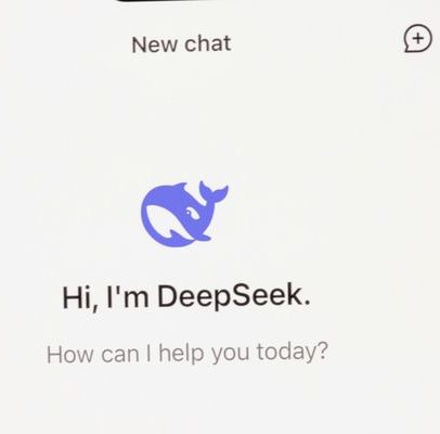 DeepSeek busca avaliação de US$ 50 bi em rodada de investimento