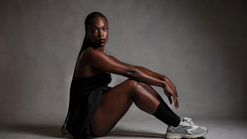 A rapper francesa Juste Shani lançou recentemente o single "Tout Schuss".