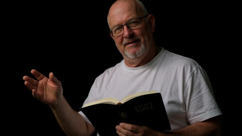 O pastor Terry Larsen. (Foto: Reprodução/Facebook/Terry Larsen)
