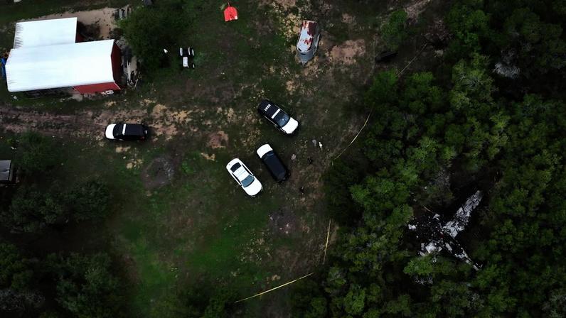 Vista aérea do local da queda do avião em Wimberley, Texas, nesta sexta-feira, 1º. Foto: Jay Janner/Austin American-Statesman via AP