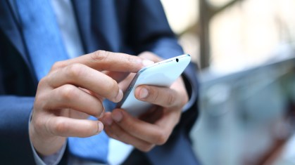 Agora, o aplicativo opera com a criptografia padrão, semelhante à utilizada por serviços como o Gmail