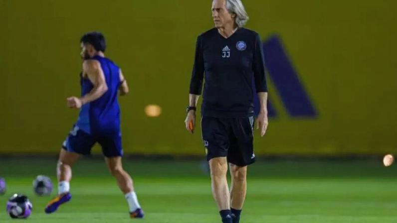 Preparação do Al-Nassr antes do clássico decisivo contra o Al-Hilal –