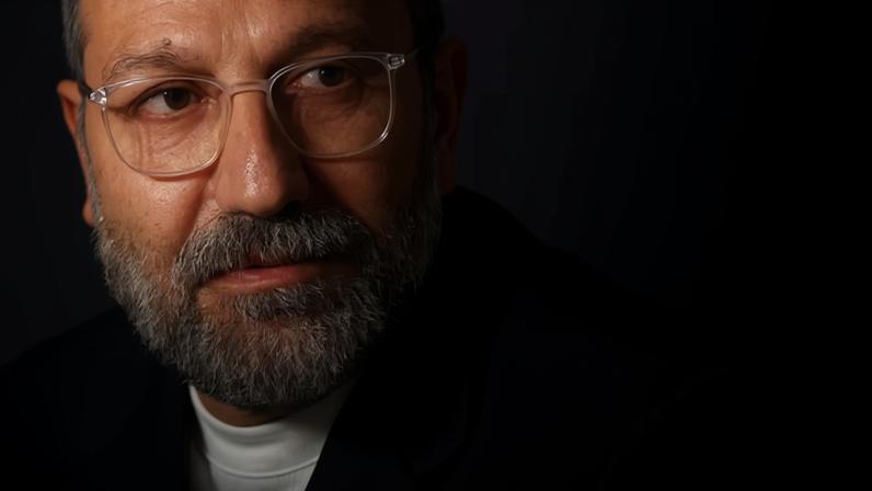 Farhadi critica violência estatal e guerra