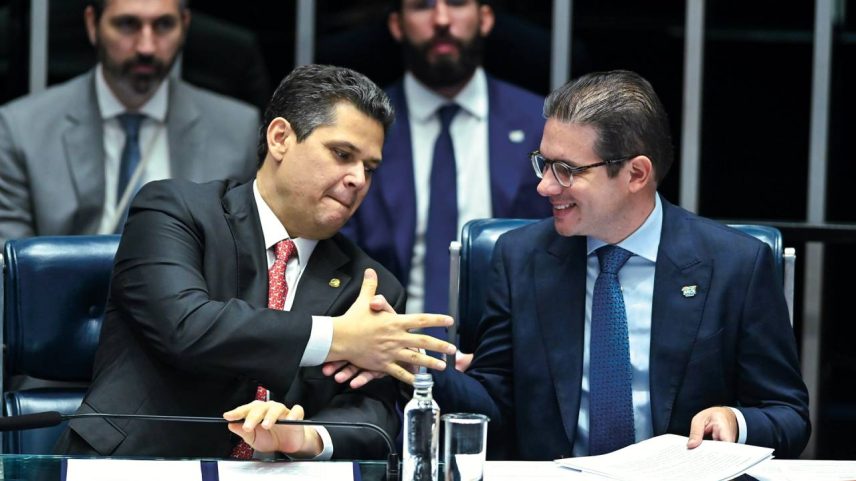 APERTO DE MÃOS - Alcolumbre e Motta: contribuições para o retumbante fracasso das comissões de inquérito