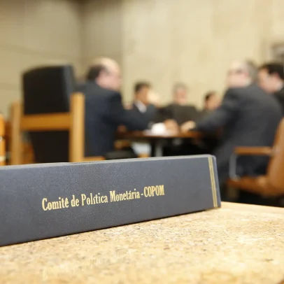 Copom cita indisciplina fiscal do governo ao definir a Selic