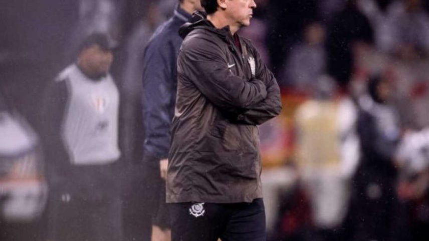 Matheuzinho marcou um dos gols da vitória do Corinthians no clássico –